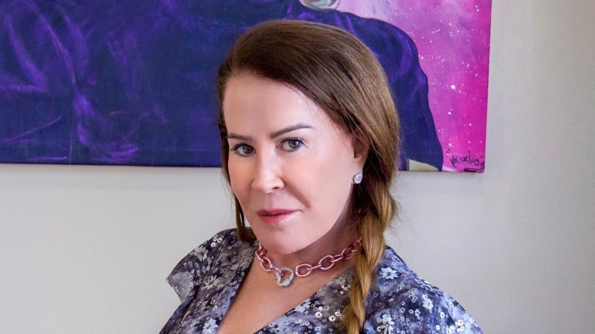 Poderosa! Zilu Godoi registra selfie na varanda de sua casa em Miami