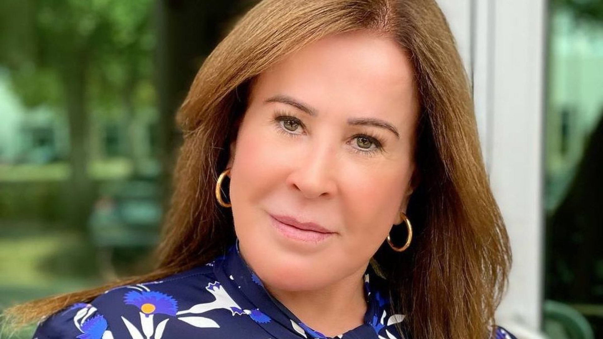 Zilu Godoi posa sensual com lingerie e alfineta: “Deixa que digam, que pensem, que falem”